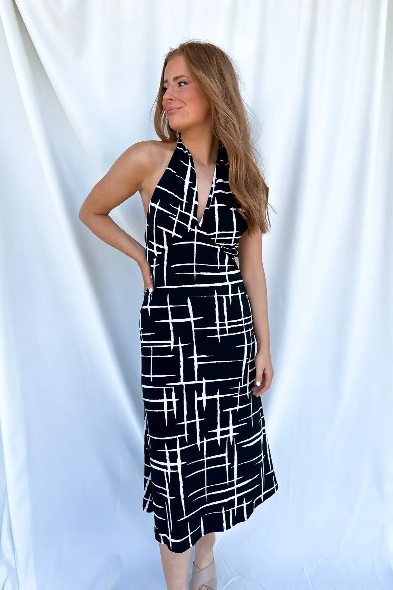 Abstract Halter Maxi Dress Black/Taupe